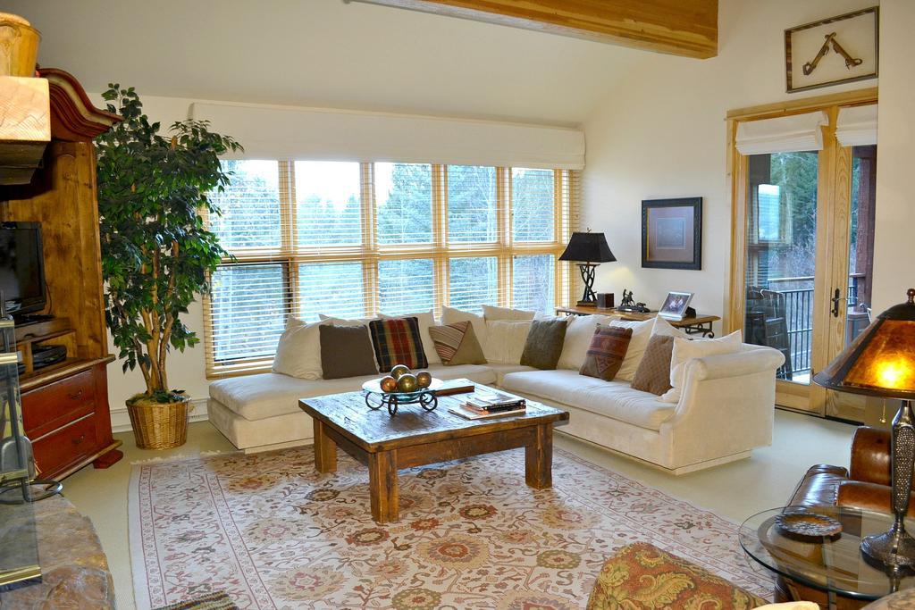 Moose Creek Townhomes By Jackson Hole Real Estate Company Teton Village Oda fotoğraf
