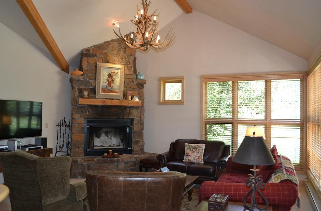 Moose Creek Townhomes By Jackson Hole Real Estate Company Teton Village Oda fotoğraf